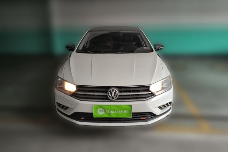 Used Volkswagen Bora 2016 1.6L Manual Fashion Edition Front