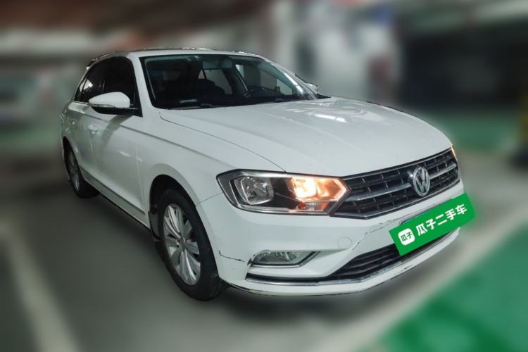 Used Volkswagen Bora 2016 1.6L Manual Comfort Model Front Right 45 Deg