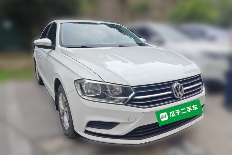 Used Volkswagen Bora 2016 1.6L Manual Fashion Edition Front Right 45 Deg