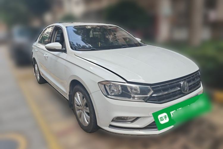 Used Volkswagen Bora 2016 230TSI DSG Comfort Model Front Right 45 Deg