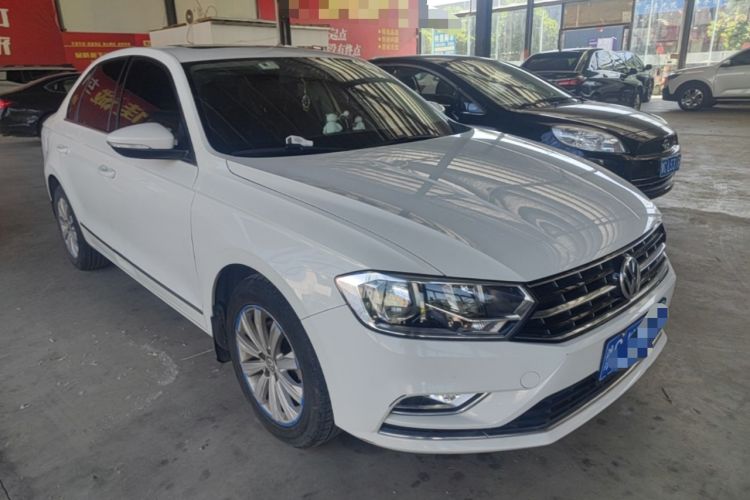 Used Volkswagen Bora 2016 230TSI DSG Comfort Model Front Right 45 Deg