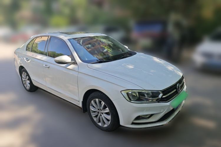 Used Volkswagen Bora 2016 1.6L Automatic Comfort Model Front Right 45 Deg