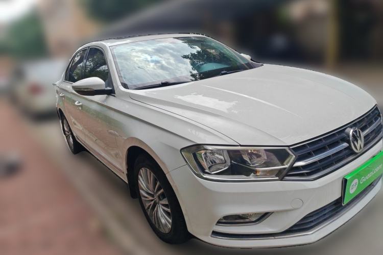 Used Volkswagen Bora 2016 1.6L Automatic Luxury Model Front Right 45 Deg