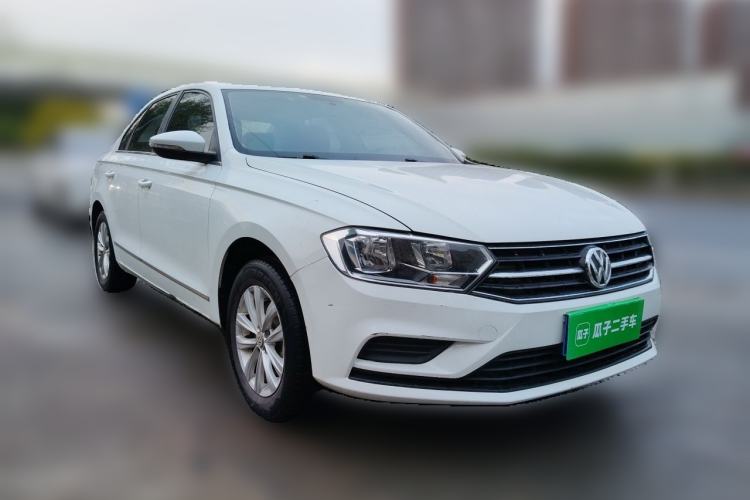Used Volkswagen Bora 2016 1.6L Manual Fashion Edition Front Right 45 Deg