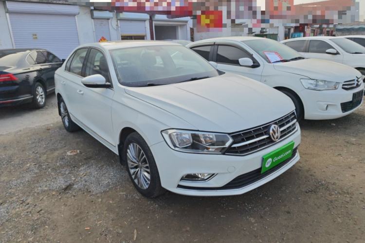 Used Volkswagen Bora 2016 1.6L Automatic Luxury Model Front Right 45 Deg