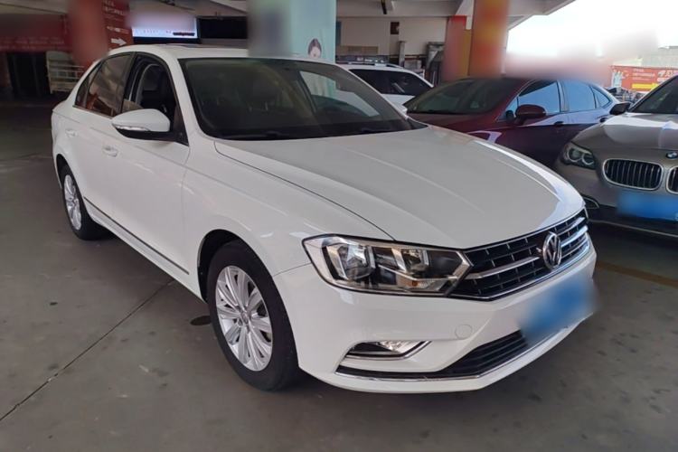 Used Volkswagen Bora 2016 1.6L Automatic Comfort Model Front Right 45 Deg
