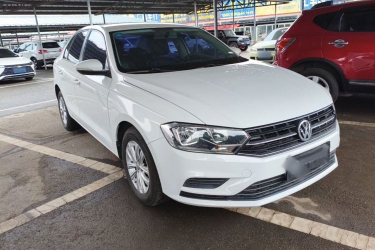 Used Volkswagen Bora 2016 1.6L Automatic Fashion Model Front Right 45 Deg
