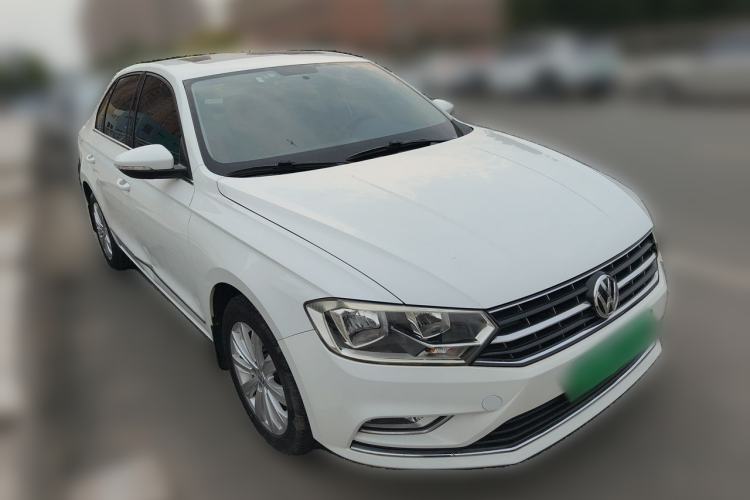 Used Volkswagen Bora 2016 1.6L Automatic Comfort Model Front Right 45 Deg