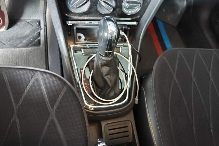Used Volkswagen Bora 2016 1.6L Automatic Comfort Model Gear Lever