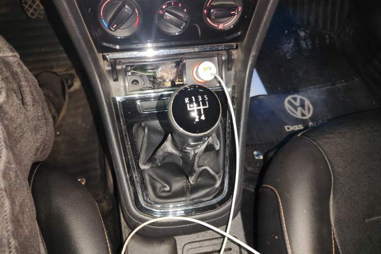 Used Volkswagen Bora 2016 1.6L Manual Comfort Model Gear Lever