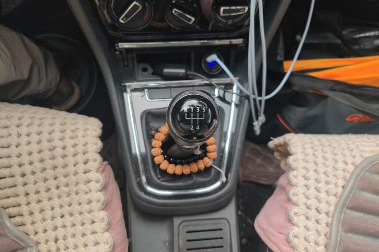 Used Volkswagen Bora 2016 1.6L Manual Comfort Model Gear Lever