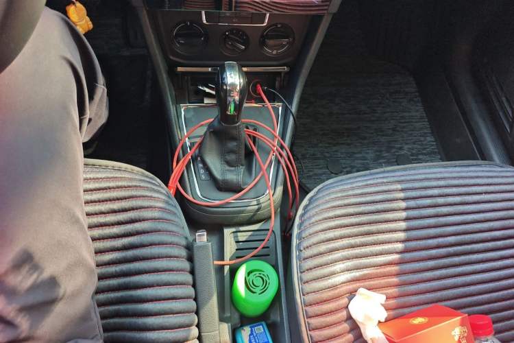 Used Volkswagen Bora 2016 1.6L Automatic Fashion Model Gear Lever