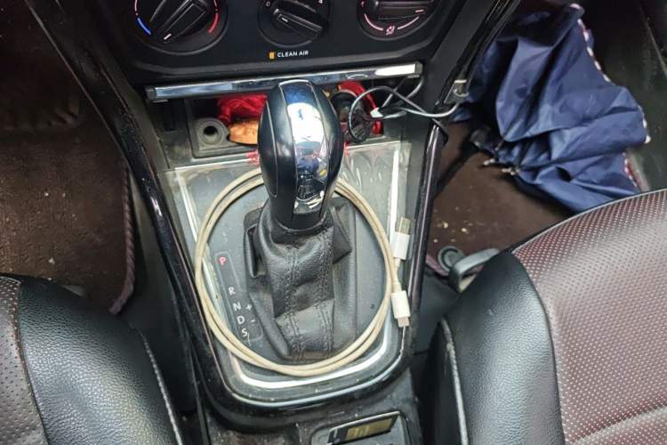 Used Volkswagen Bora 2016 1.6L Automatic Fashion Model Gear Lever