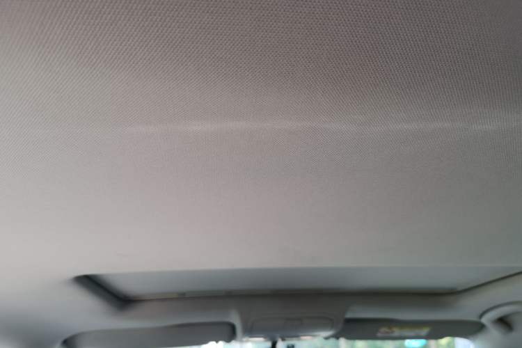 Used Volkswagen Bora 2016 1.6L Manual Comfort Model Headliner