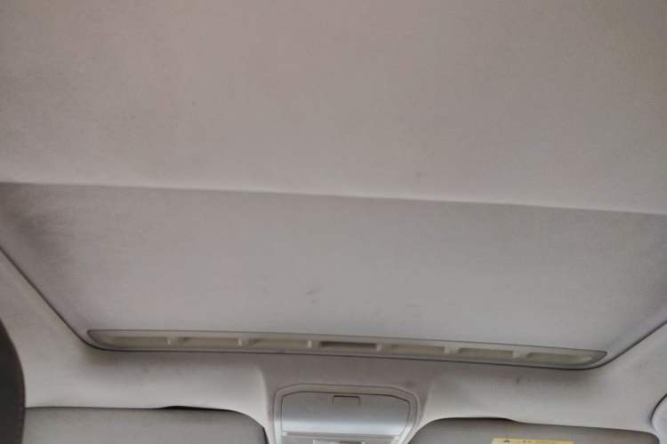 Used Volkswagen Bora 2016 1.6L Manual Comfort Model Headliner
