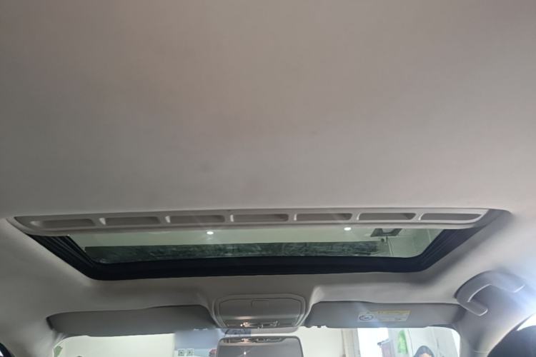 Used Volkswagen Bora 2016 1.6L Automatic Comfort Model Headliner