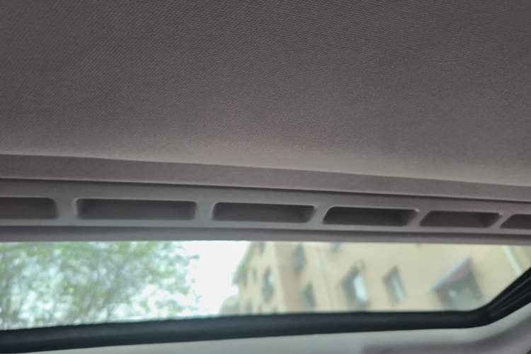 Used Volkswagen Bora 2016 1.6L Automatic Comfort Model Headliner