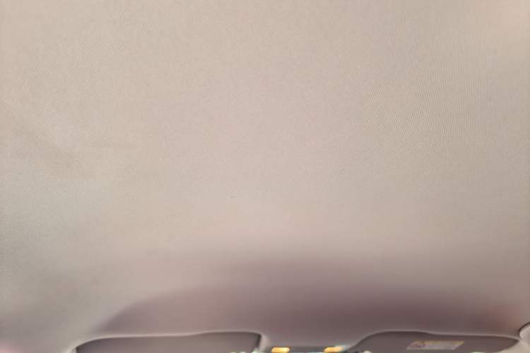 Used Volkswagen Bora 2016 1.6L Manual Fashion Edition Headliner