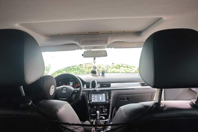 Used Volkswagen Bora 2016 1.6L Automatic Comfort Model Headliner
