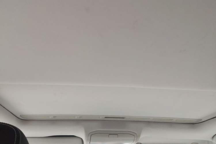 Used Volkswagen Bora 2016 1.6L Automatic Comfort Model Headliner