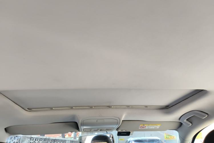 Used Volkswagen Bora 2016 1.6L Automatic Comfort Model Headliner