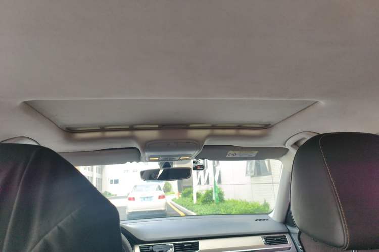 Used Volkswagen Bora 2016 230TSI DSG 25th Anniversary Edition Headliner