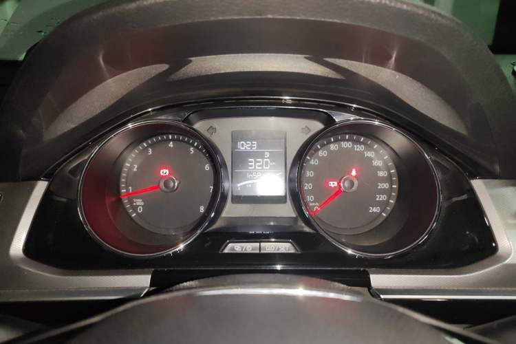 Used Volkswagen Bora 2016 1.6L Manual Comfort Model Instrument Cluster