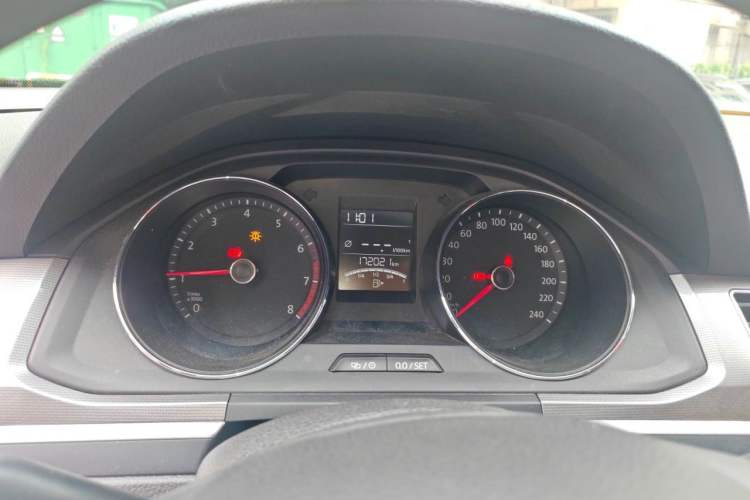 Used Volkswagen Bora 2016 1.6L Manual Fashion Edition Instrument Cluster