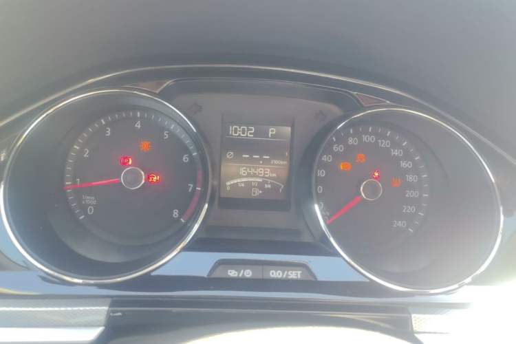 Used Volkswagen Bora 2016 1.6L Automatic Comfort Model Instrument Cluster