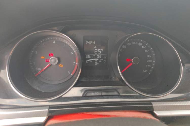 Used Volkswagen Bora 2016 1.6L Manual Comfort Model Instrument Cluster