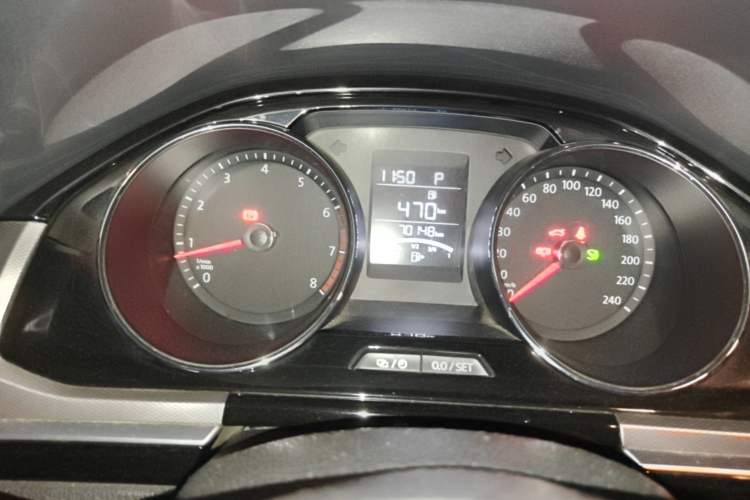 Used Volkswagen Bora 2016 1.6L Automatic Comfort Model Instrument Cluster