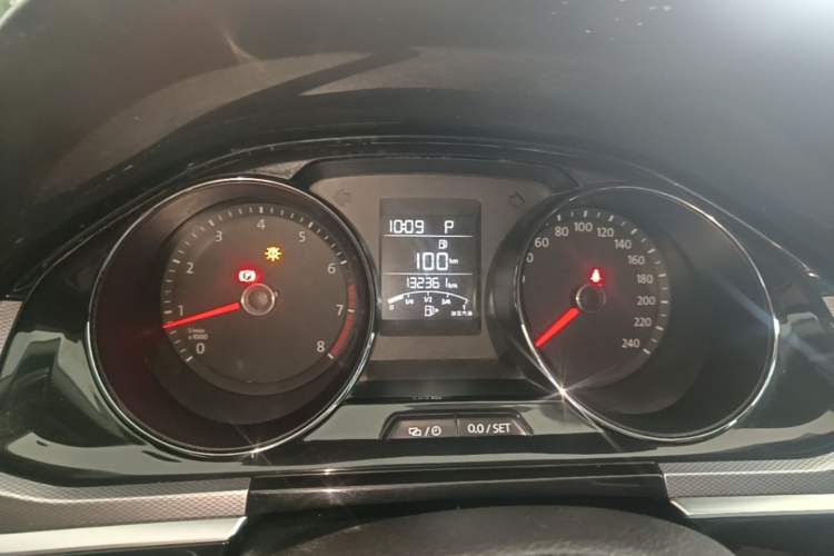 Used Volkswagen Bora 2016 1.6L Automatic Comfort Model Instrument Cluster