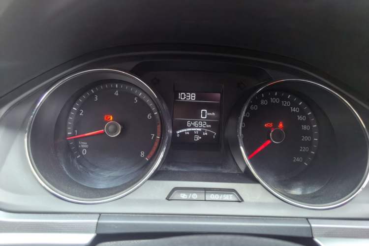 Used Volkswagen Bora 2016 1.6L Manual Fashion Edition Instrument Cluster
