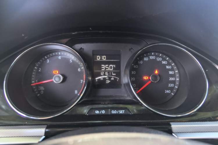 Used Volkswagen Bora 2016 1.6L Manual Comfort Model Instrument Cluster