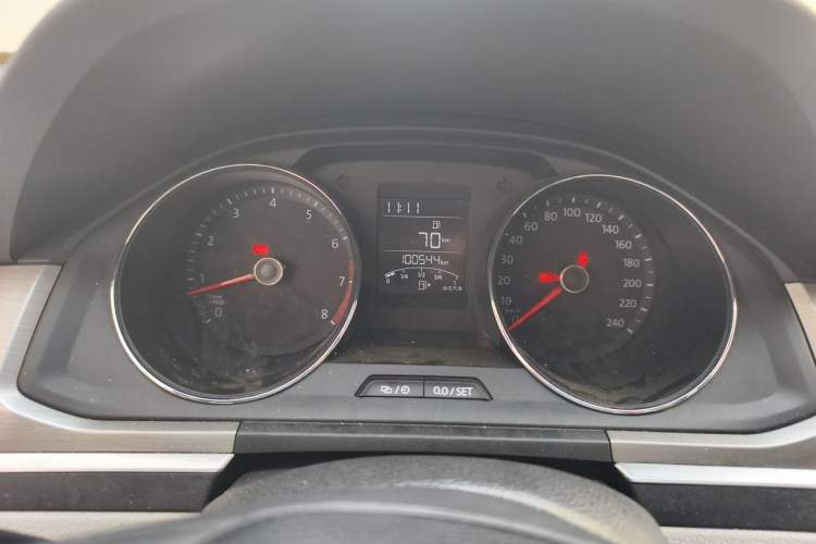 Used Volkswagen Bora 2016 1.6L Manual Fashion Edition Instrument Cluster