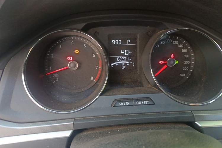 Used Volkswagen Bora 2016 1.6L Automatic Fashion Model Instrument Cluster