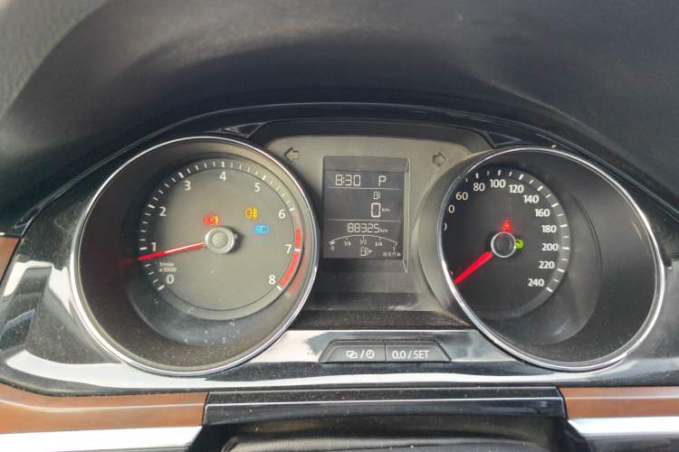 Used Volkswagen Bora 2016 1.6L Automatic Luxury Model Instrument Cluster