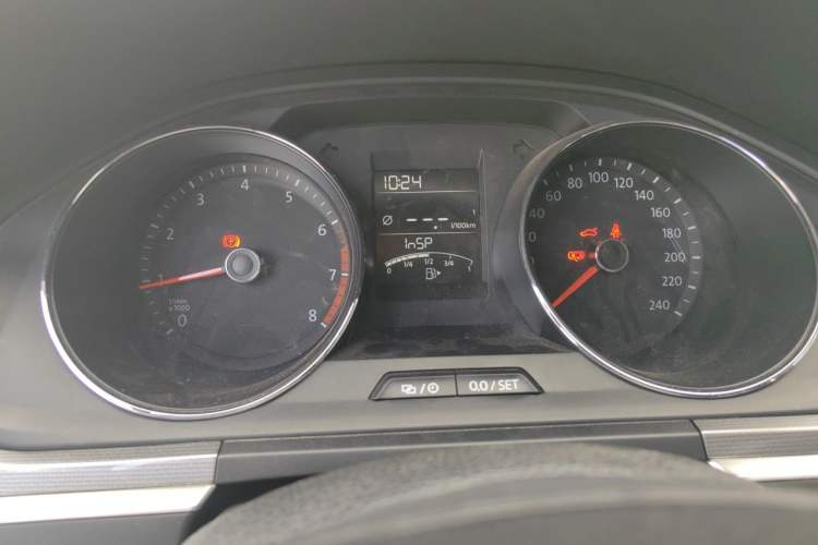 Used Volkswagen Bora 2016 1.6L Manual Fashion Edition Instrument Cluster