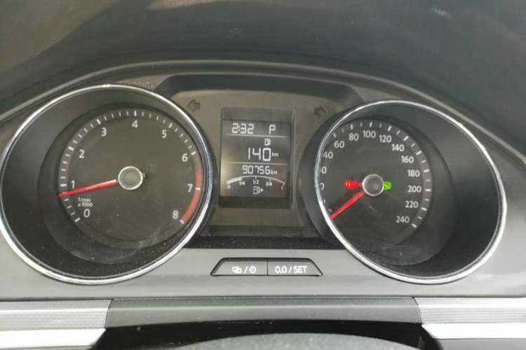 Used Volkswagen Bora 2016 1.6L Automatic Fashion Model Instrument Cluster