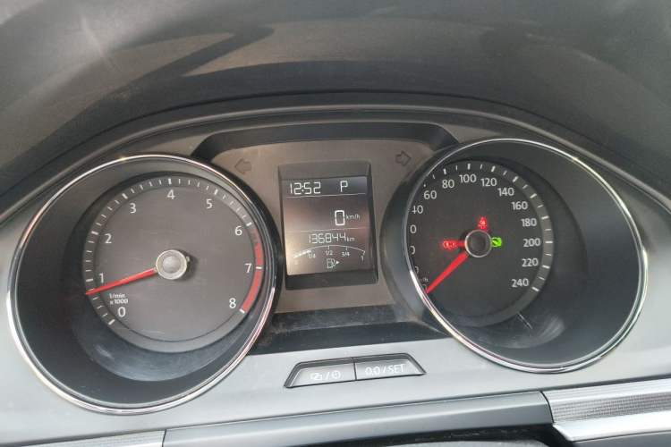 Used Volkswagen Bora 2016 1.6L Automatic Fashion Model Instrument Cluster