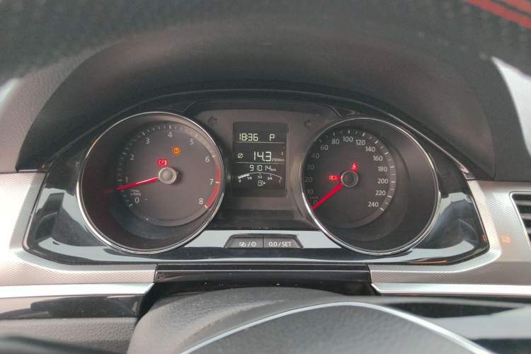 Used Volkswagen Bora 2016 1.6L Automatic Comfort Model Instrument Cluster