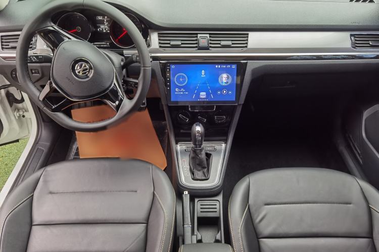 Used Volkswagen Bora 2016 1.6L Automatic Comfort Model Interior 1