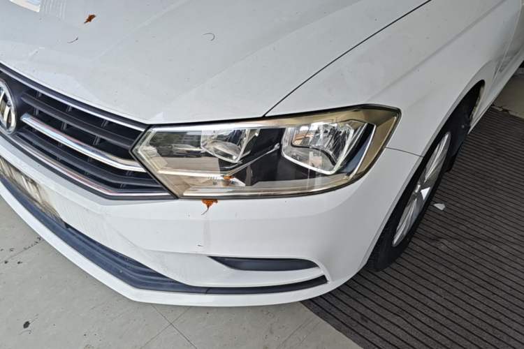 Used Volkswagen Bora 2016 1.6L Automatic Fashion Model Left Front Headlight