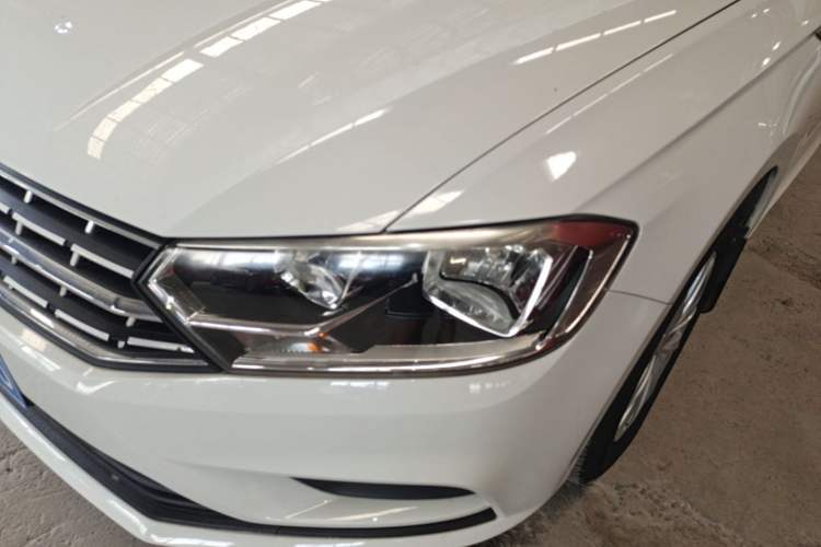 Used Volkswagen Bora 2016 1.6L Manual Fashion Edition Left Front Headlight