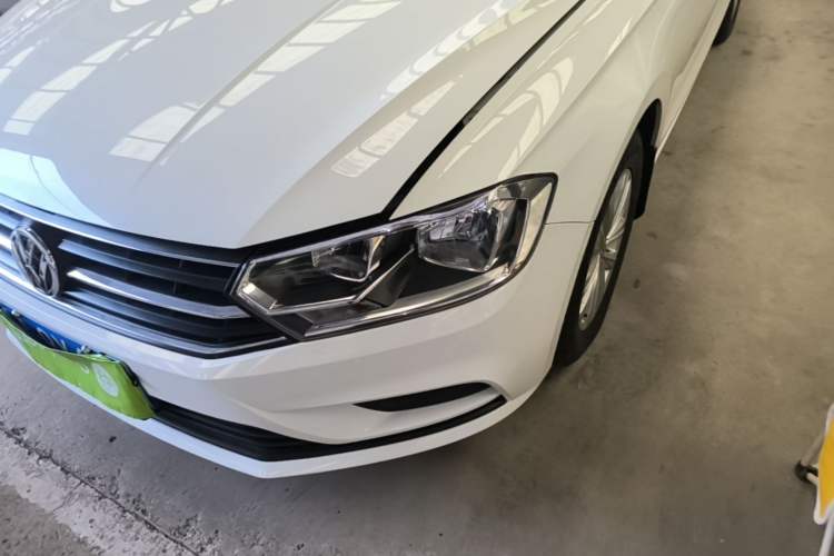 Used Volkswagen Bora 2016 1.6L Manual Fashion Edition Left Front Headlight