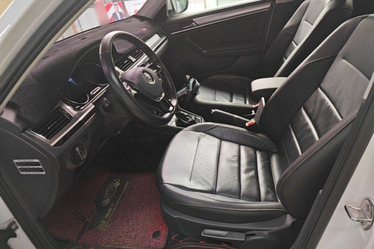 Used Volkswagen Bora 2016 1.6L Automatic Comfort Model Left Front Seat