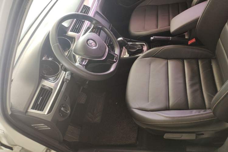 Used Volkswagen Bora 2016 1.6L Automatic Comfort Model Left Front Seat
