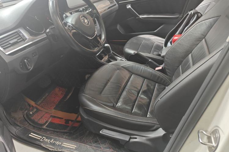 Used Volkswagen Bora 2016 230TSI DSG Comfort Model Left Front Seat