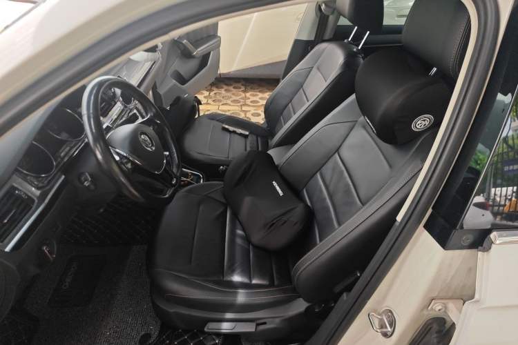 Used Volkswagen Bora 2016 1.6L Automatic Comfort Model Left Front Seat
