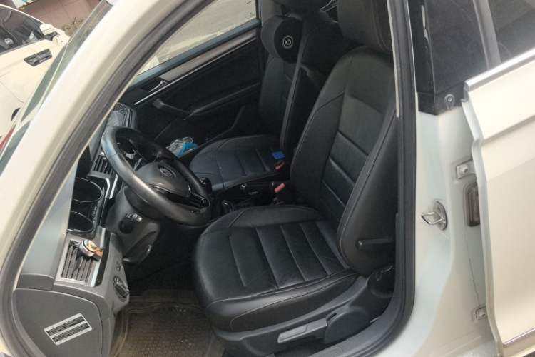 Used Volkswagen Bora 2016 1.6L Manual Comfort Model Left Front Seat